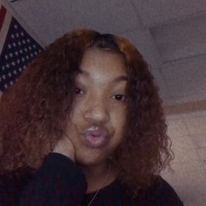 Meet your Posher, Makayla